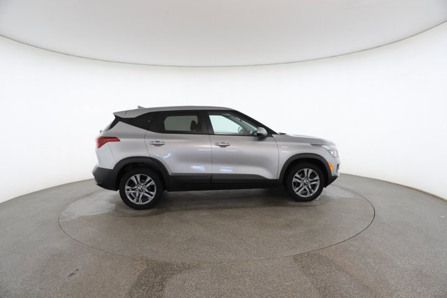 Used 2021 Kia Seltos LX image 22