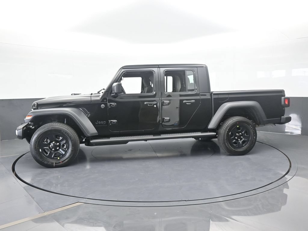 New 2026 Jeep Gladiator Sport AWD/4WD image 2