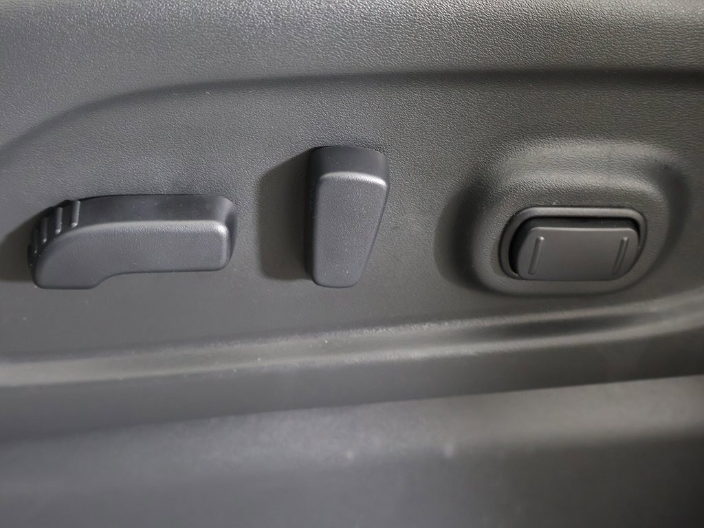 Used 2021 Nissan Titan PRO-4X w/ Pro-4x Convenience Package image 36