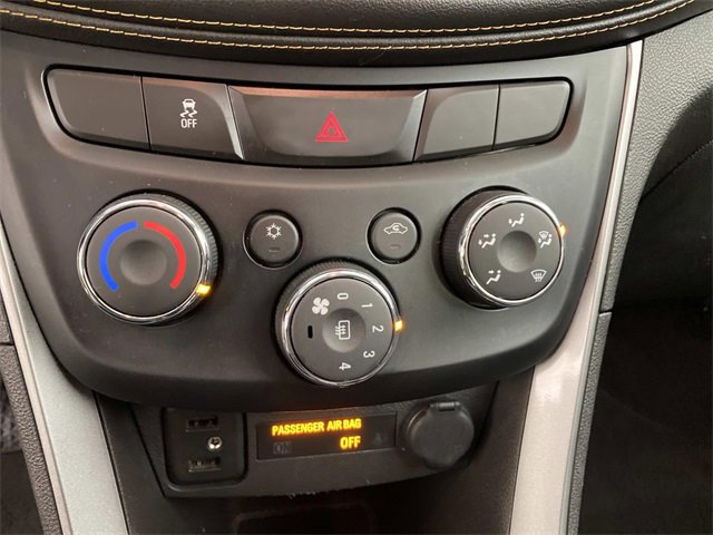Used 2019 Chevrolet Trax LT w/ Redline Edition image 22