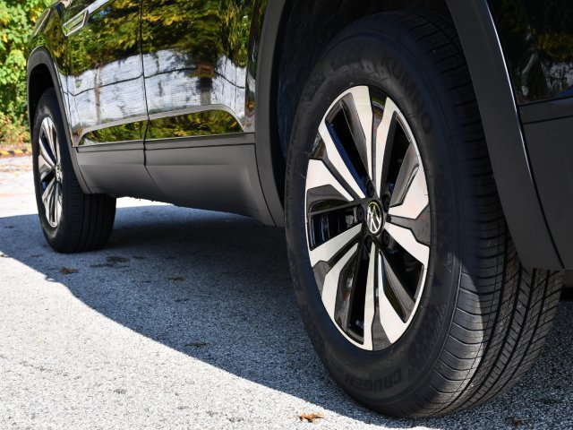 New 2026 Volkswagen Atlas Cross Sport SE AWD/4WD image 9