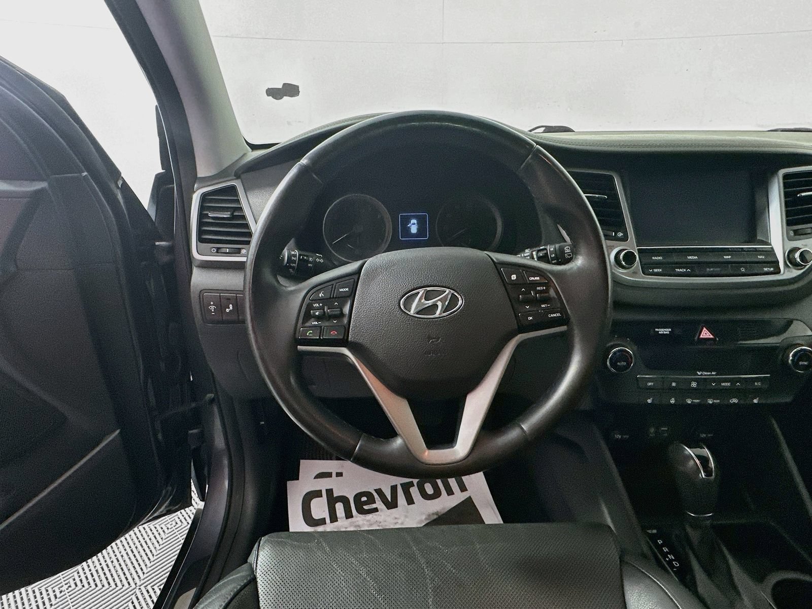 Used 2018 Hyundai Tucson Limited w/ Cargo Package FWD image 11