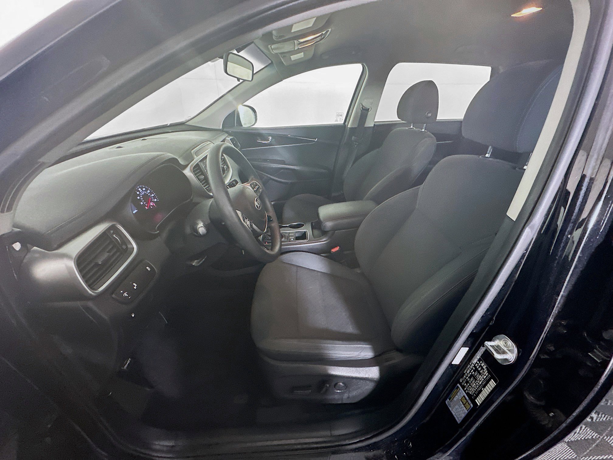 Used 2019 Kia Sorento LX image 13