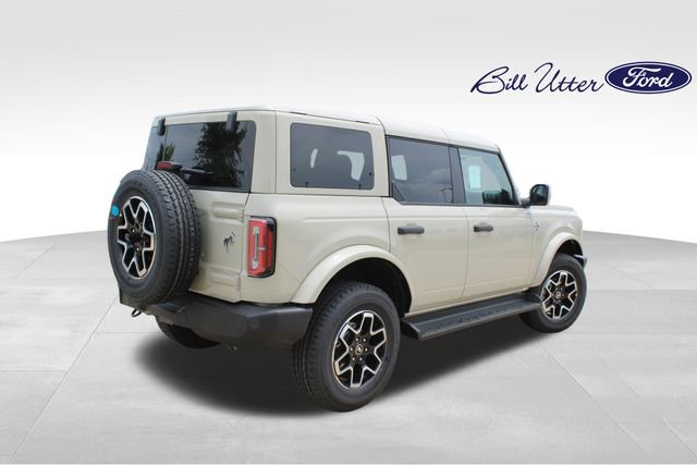 New 2026 Ford Bronco Outer Banks AWD/4WD image 3