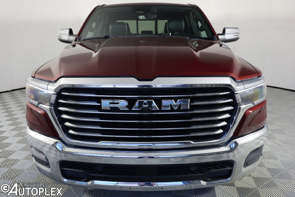 Used 2025 RAM 1500 Laramie AWD/4WD image 2