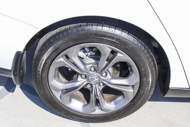 Used 2024 Honda Accord EX image 8