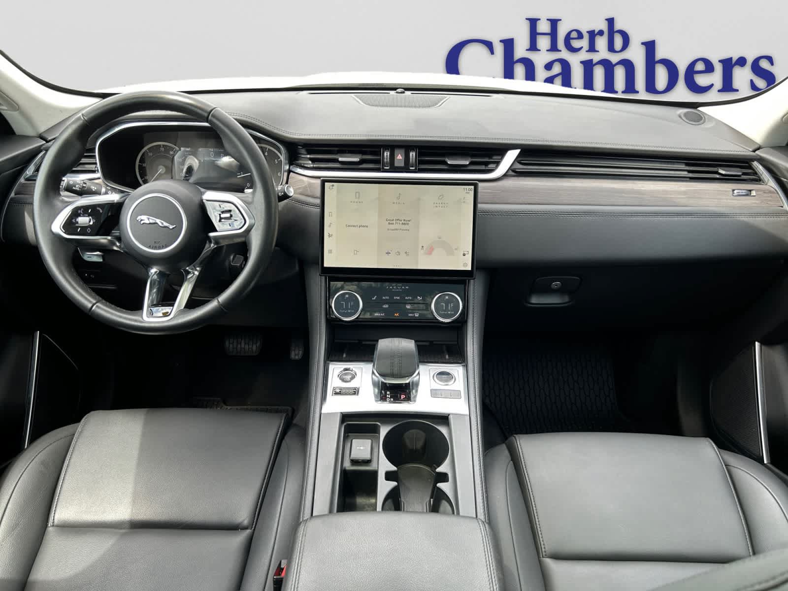 Certified 2023 Jaguar F-PACE AWD/4WD image 10