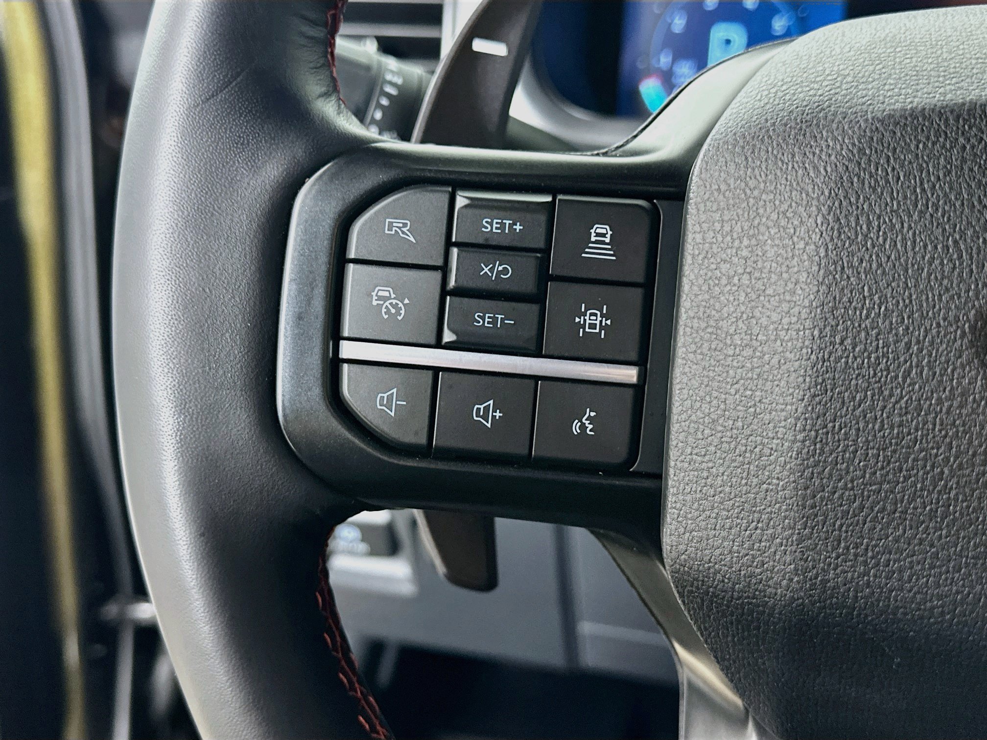 Used 2026 Ford F150 Raptor AWD/4WD image 17