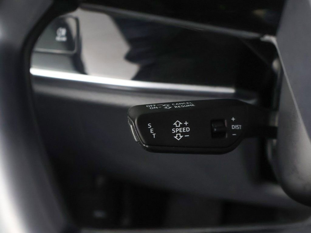 Used 2023 Audi A8 L 3.0T image 50