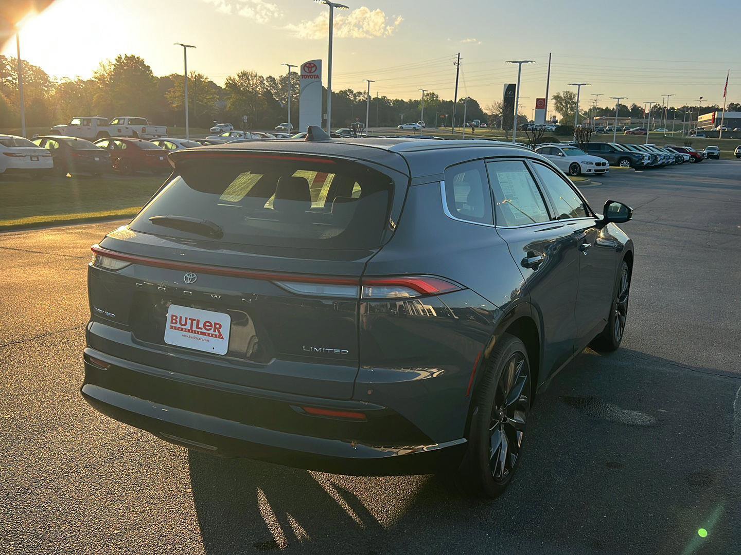 New 2026 Toyota Crown Signia image 6