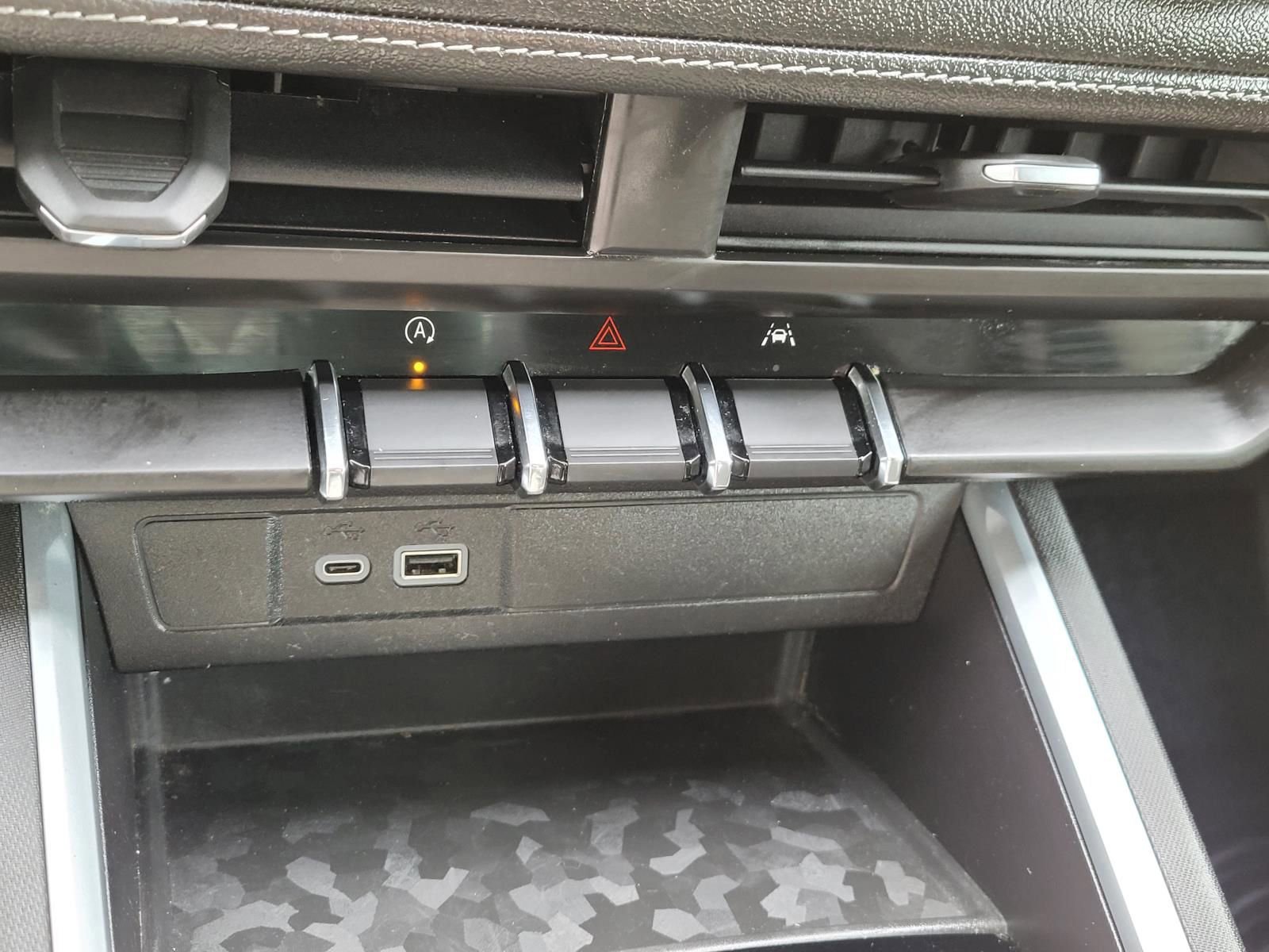 Used 2023 Chevrolet Colorado LT image 24