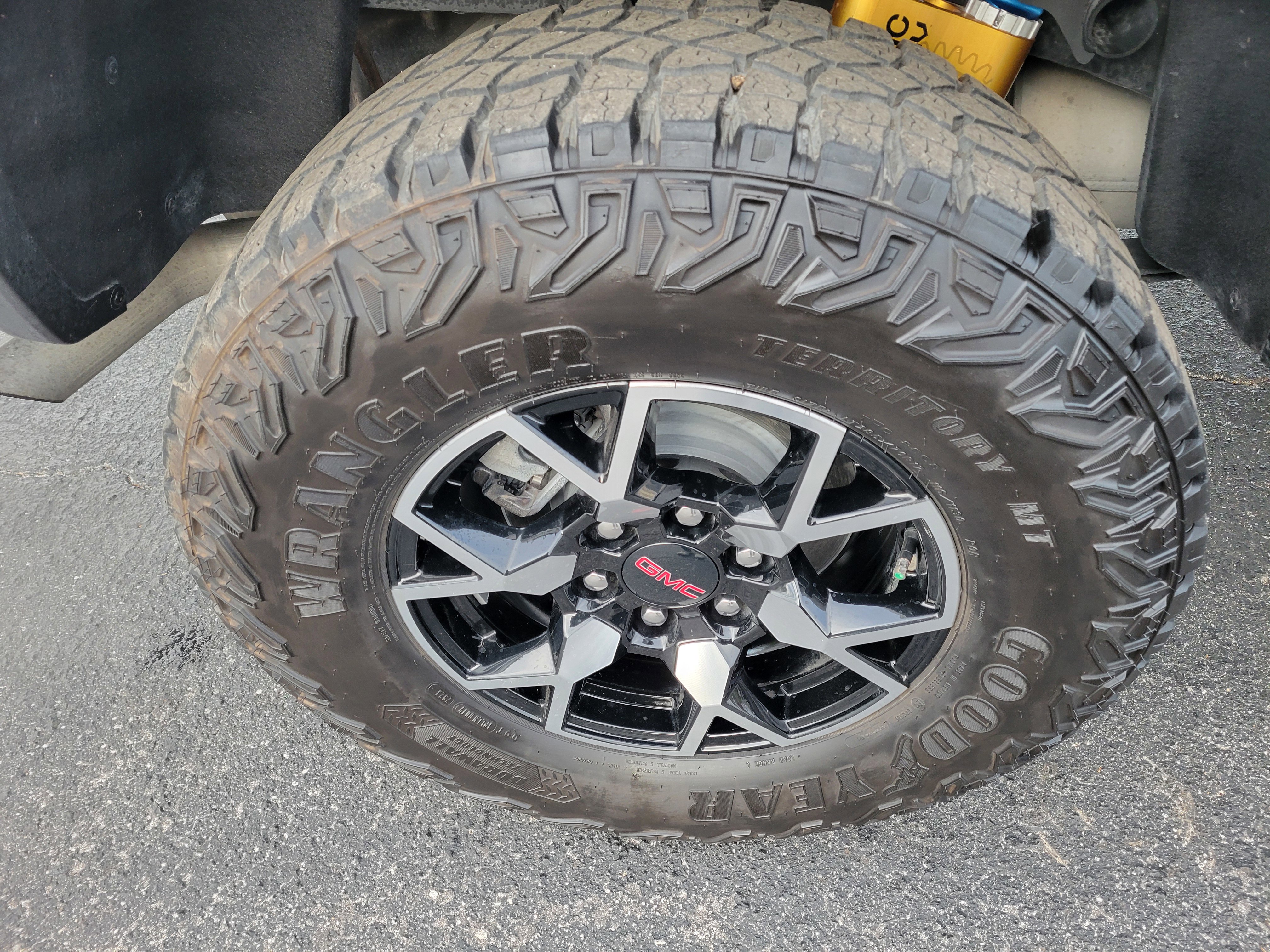 Certified 2024 GMC Canyon AT4X image 46