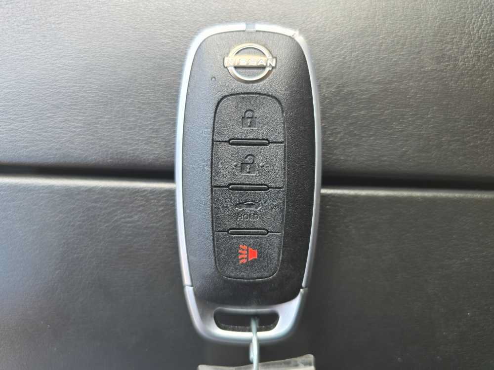 Used 2022 Nissan Rogue SV FWD image 21