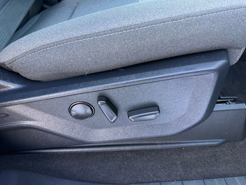 Used 2023 Ford F150 XLT w/ Equipment Group 302A High image 25