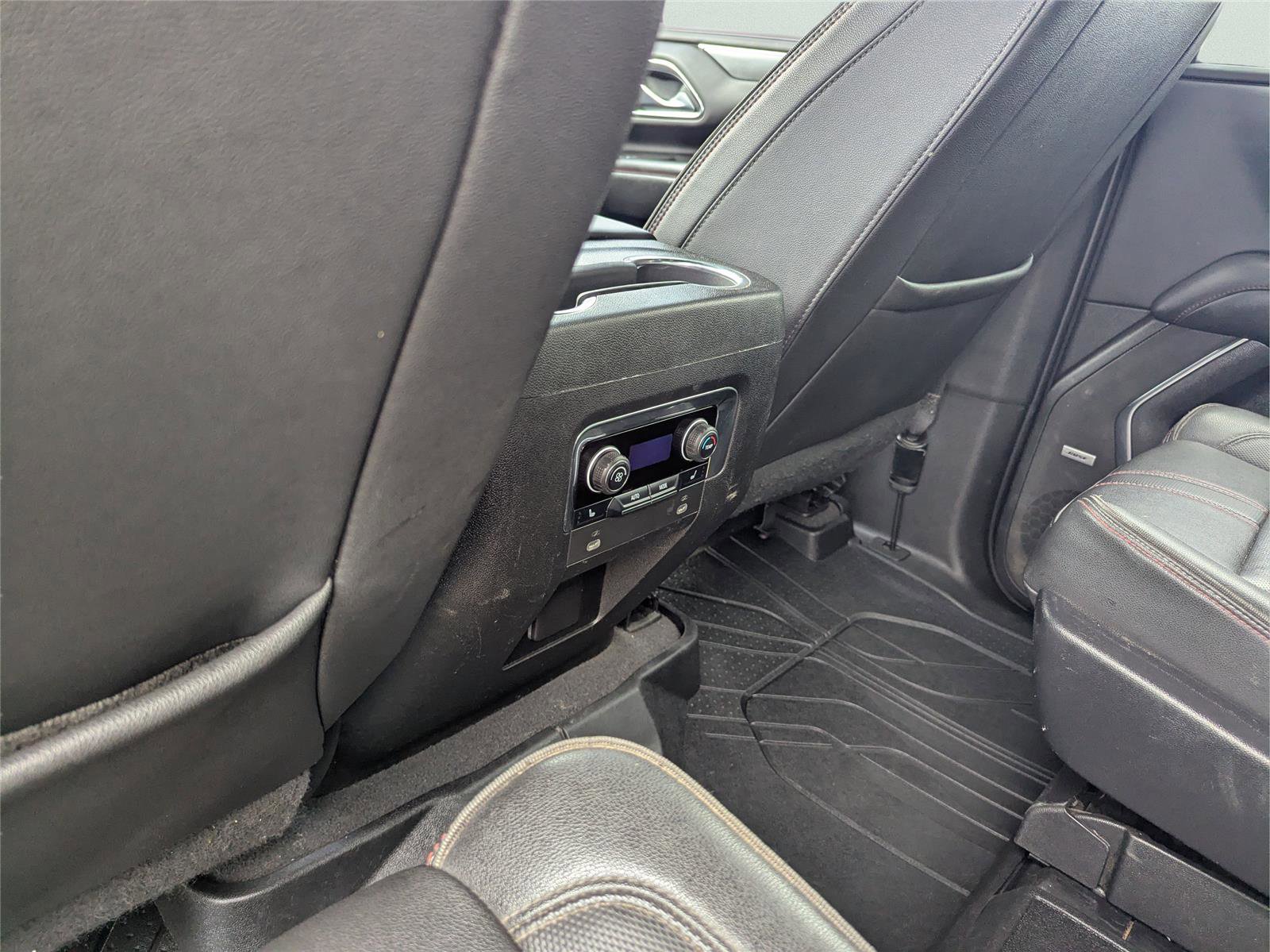 Used 2022 Chevrolet Tahoe RST w/ Luxury Package image 16