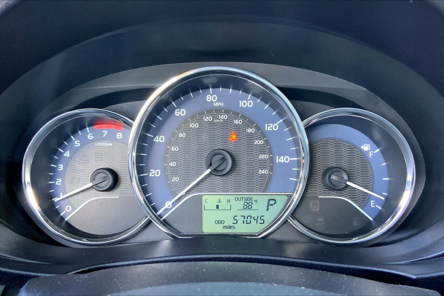 Used 2015 Toyota Corolla LE FWD image 25