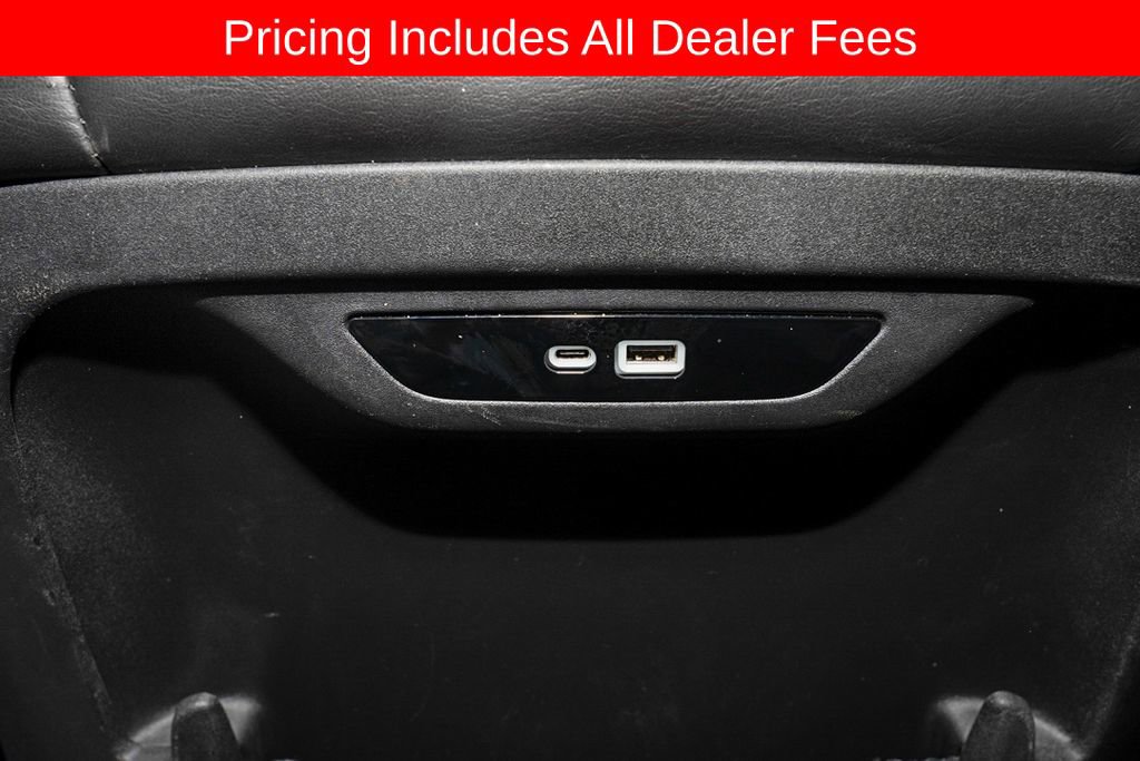 Used 2024 Chrysler Pacifica Touring-L FWD image 8
