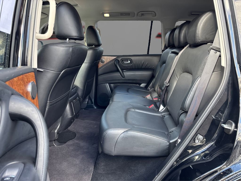 Used 2024 Nissan Armada SL image 10