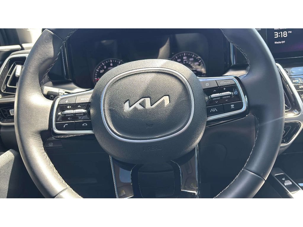 Used 2022 Kia Sorento SX AWD/4WD image 17