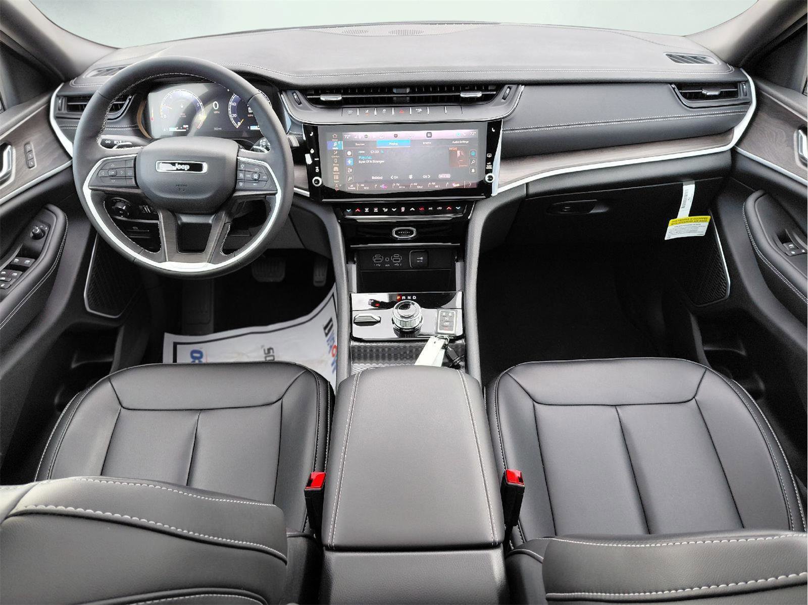 New 2026 Jeep Grand Cherokee Limited w/ Limited Altitude Package AWD/4WD image 38