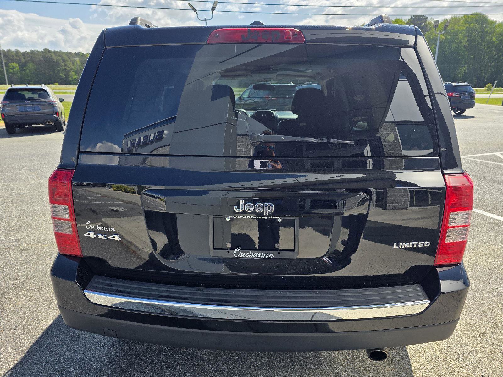 Used 2015 Jeep Patriot Limited w/ Sun/Sound Group AWD/4WD image 6