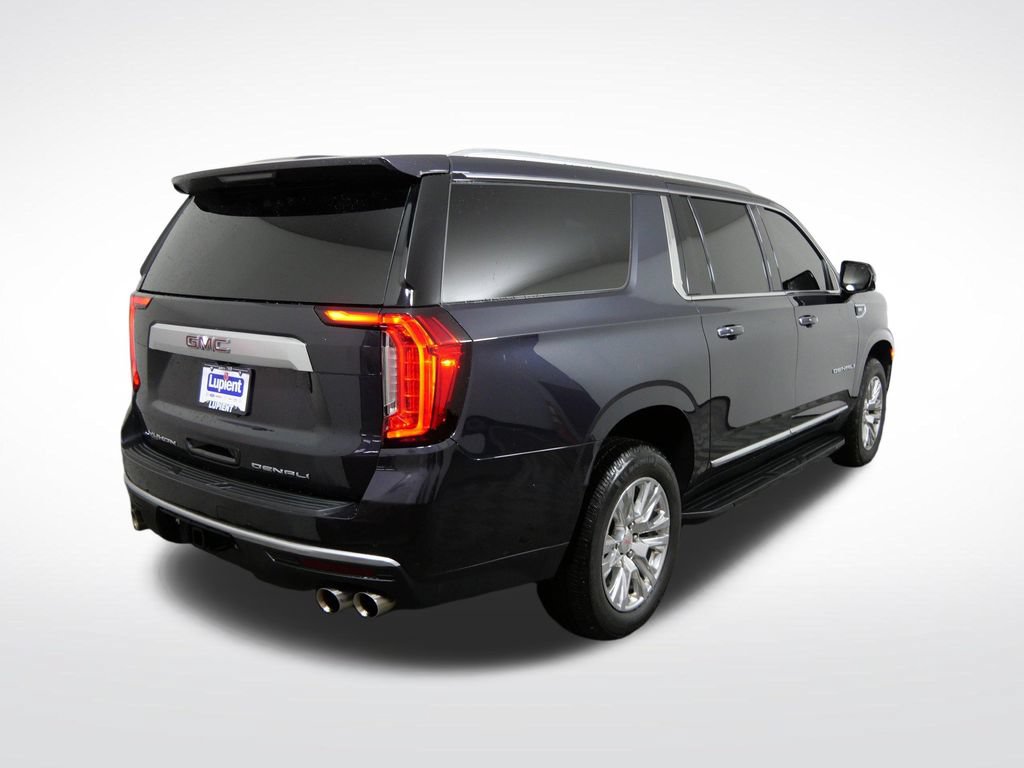 Used 2023 GMC Yukon XL Denali AWD/4WD image 3