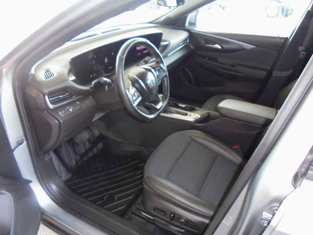 Used 2024 Buick Envista Preferred w/ Convenience I Package image 7