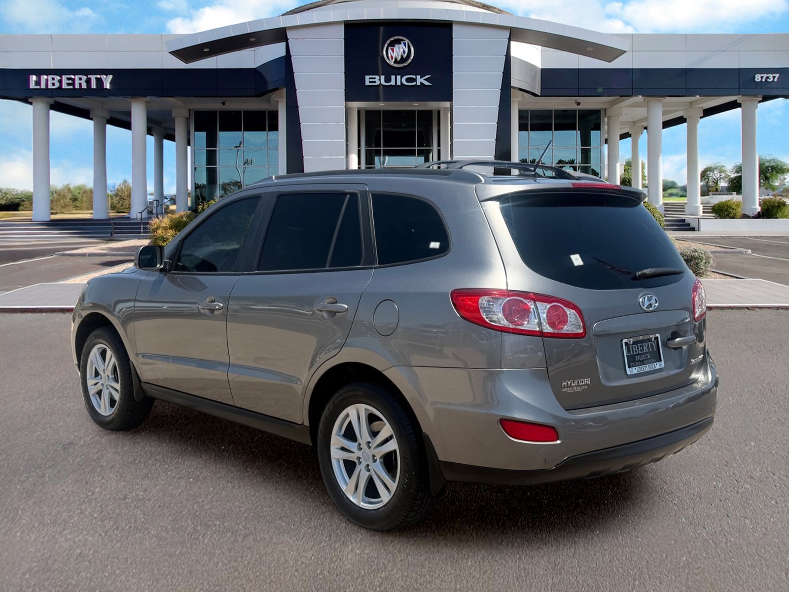 Used 2011 Hyundai Santa Fe SE FWD image 5