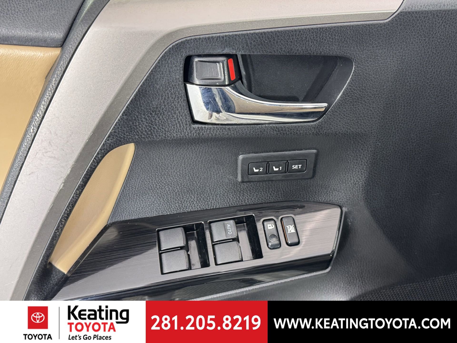 Used 2018 Toyota RAV4 Limited w/ Advanced Technology Package AWD/4WD image 12