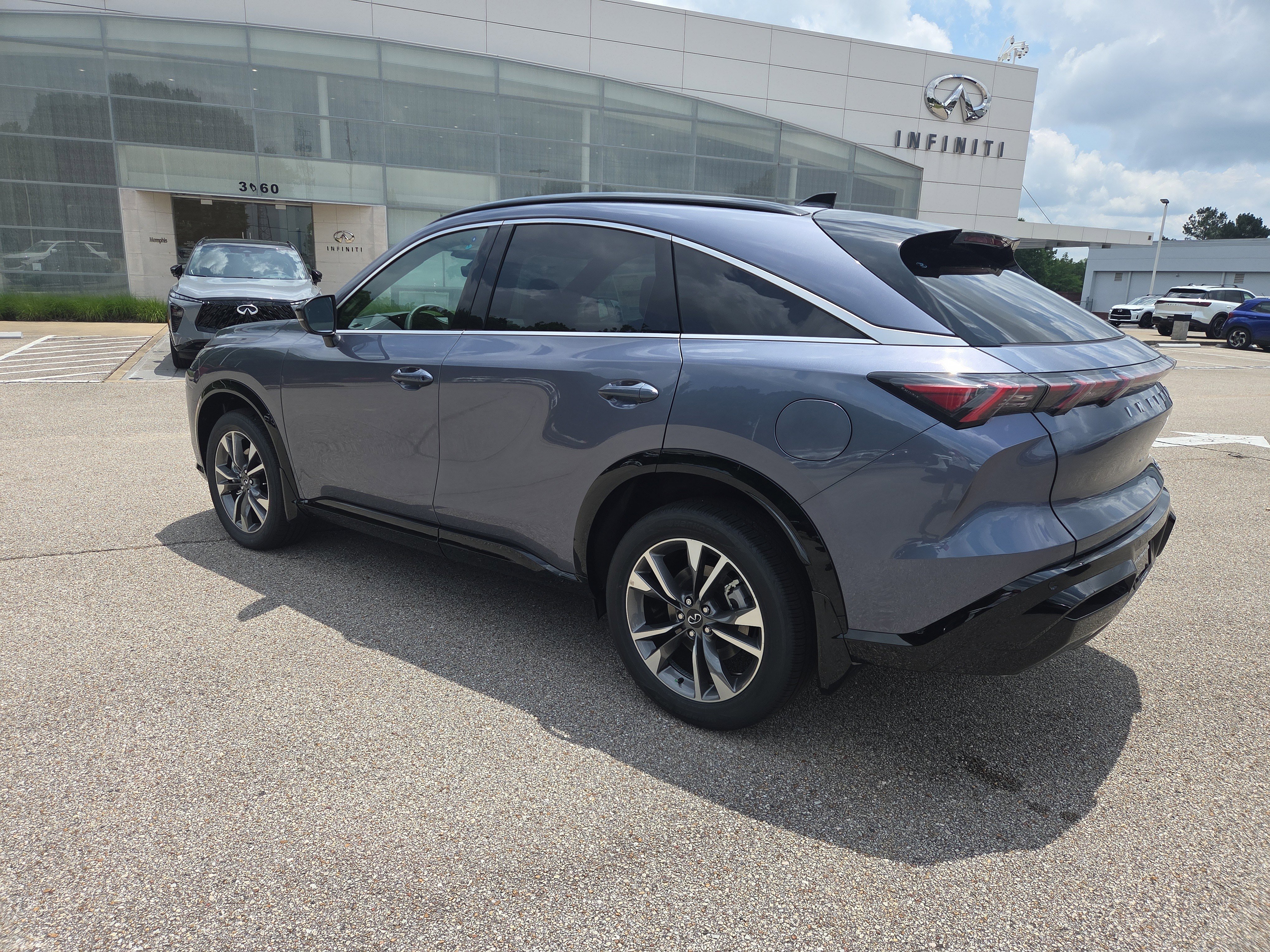 New 2027 INFINITI QX65 Luxe AWD/4WD image 3