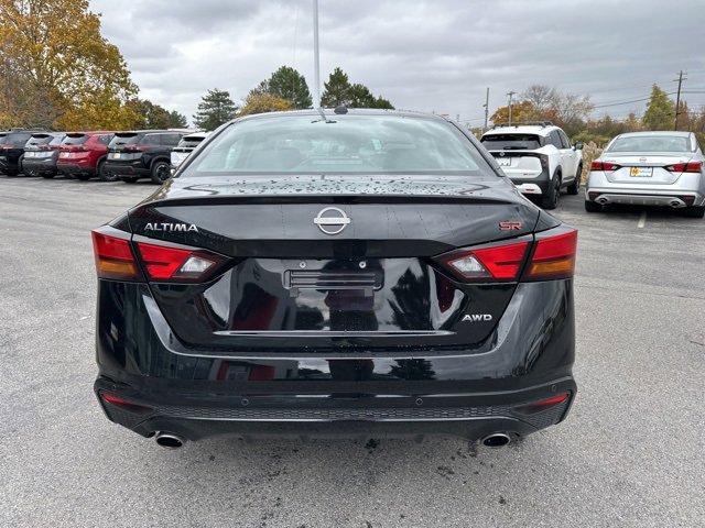 Used 2024 Nissan Altima 2.5 SR w/ SR Premium Package image 7