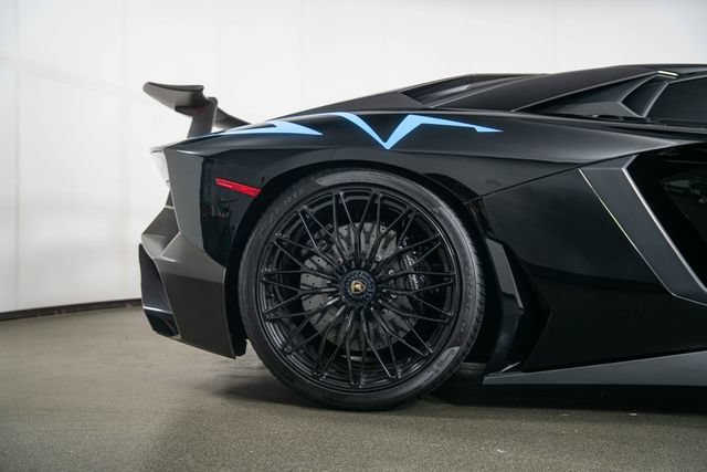 Used 2017 Lamborghini Aventador LP 750-4 Superveloce AWD/4WD image 11