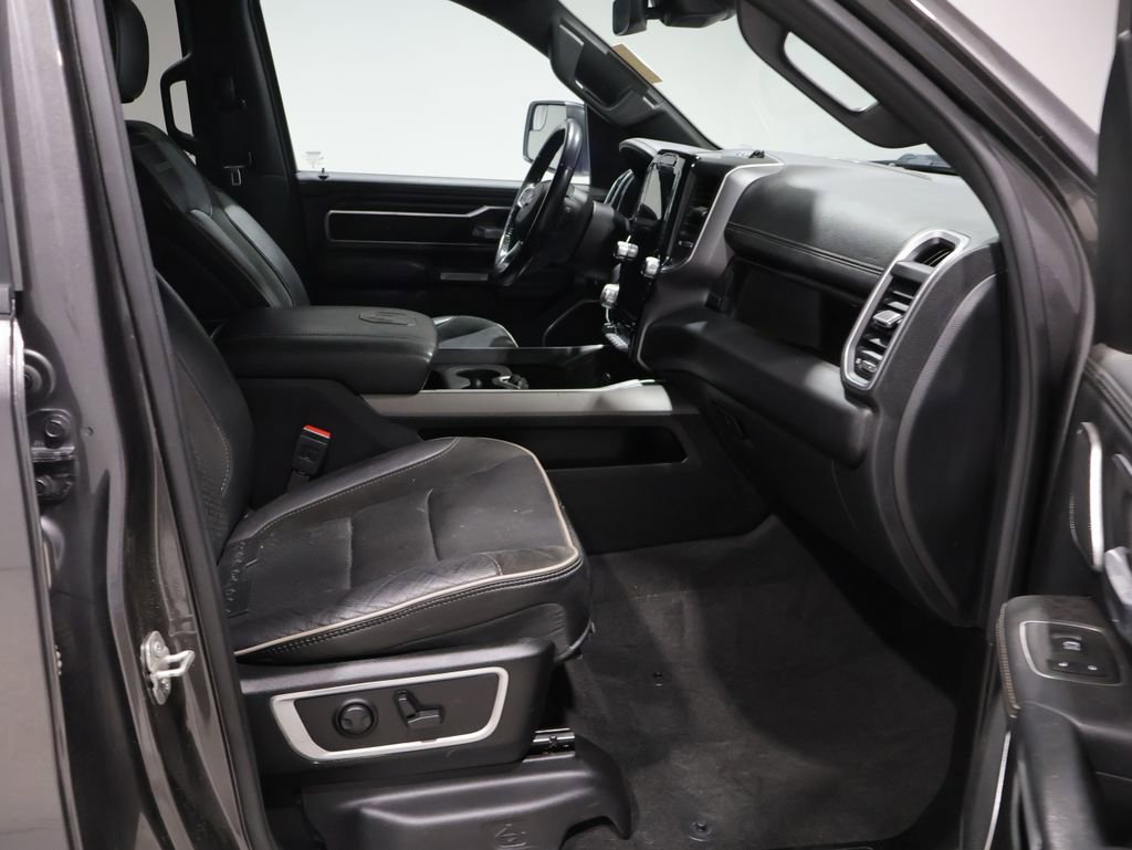 Used 2023 RAM 1500 Laramie AWD/4WD image 23