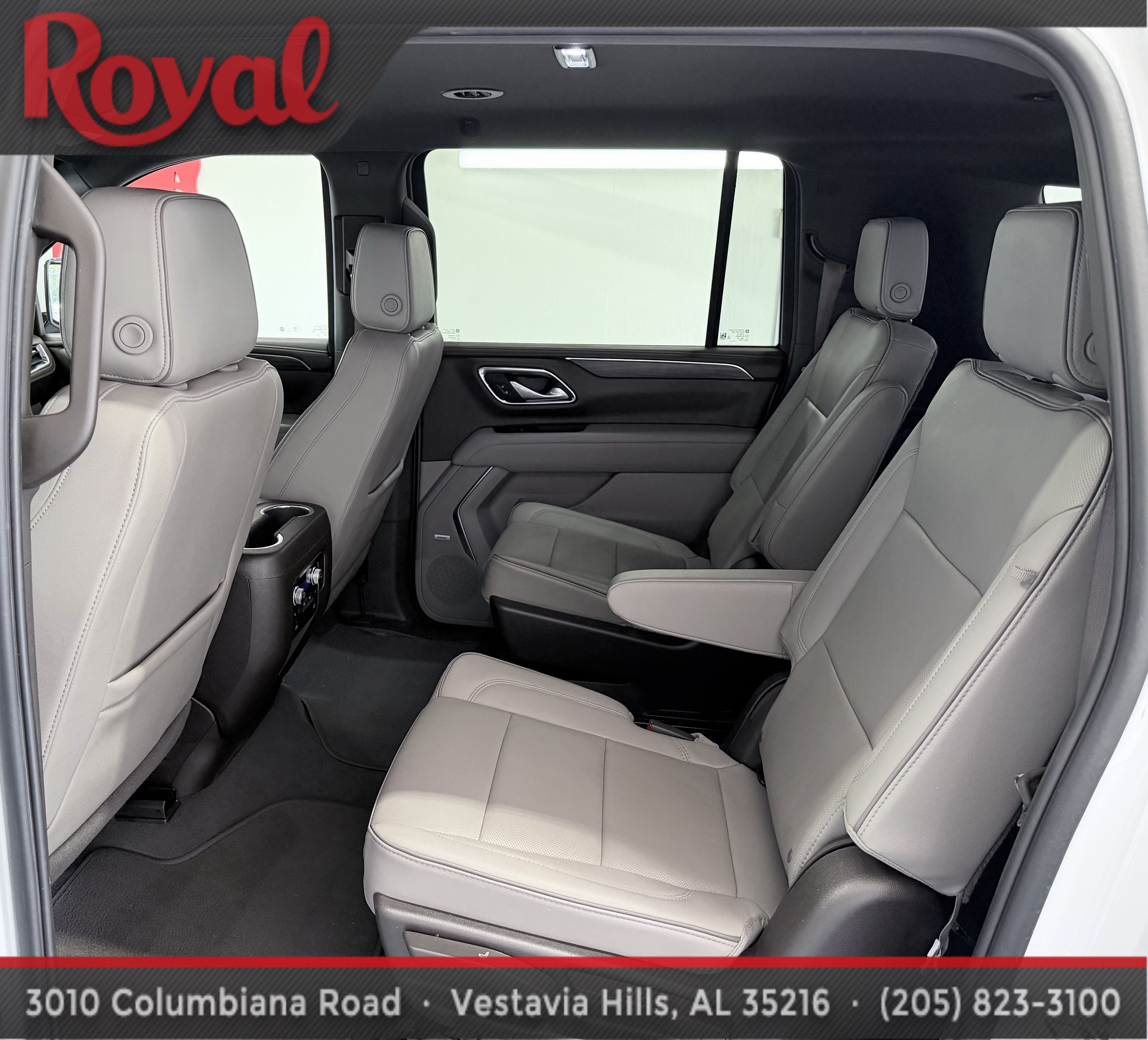 Used 2024 GMC Yukon XL SLT w/ SLT Luxury Package RWD image 12