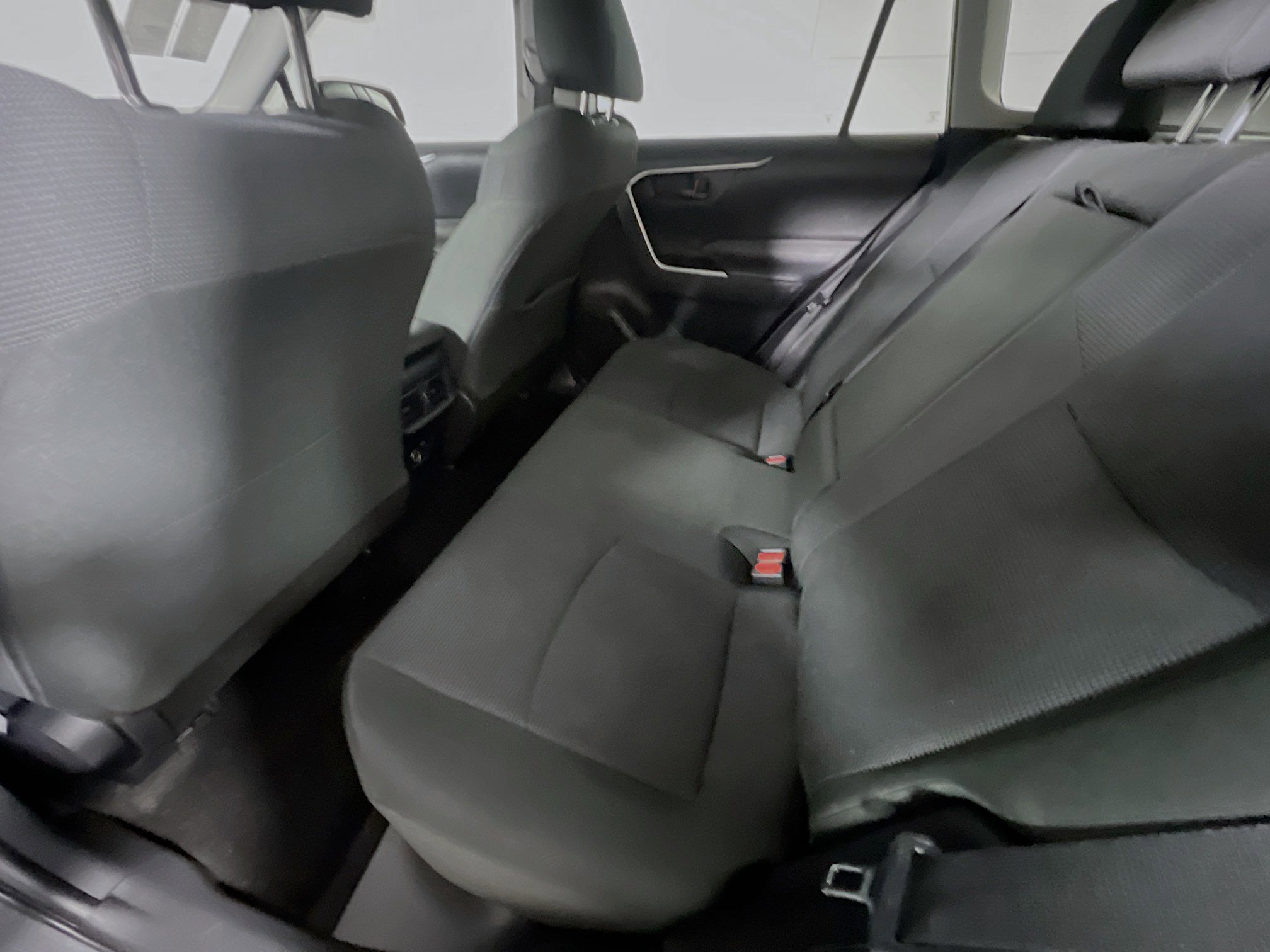 Used 2025 Toyota RAV4 LE image 28