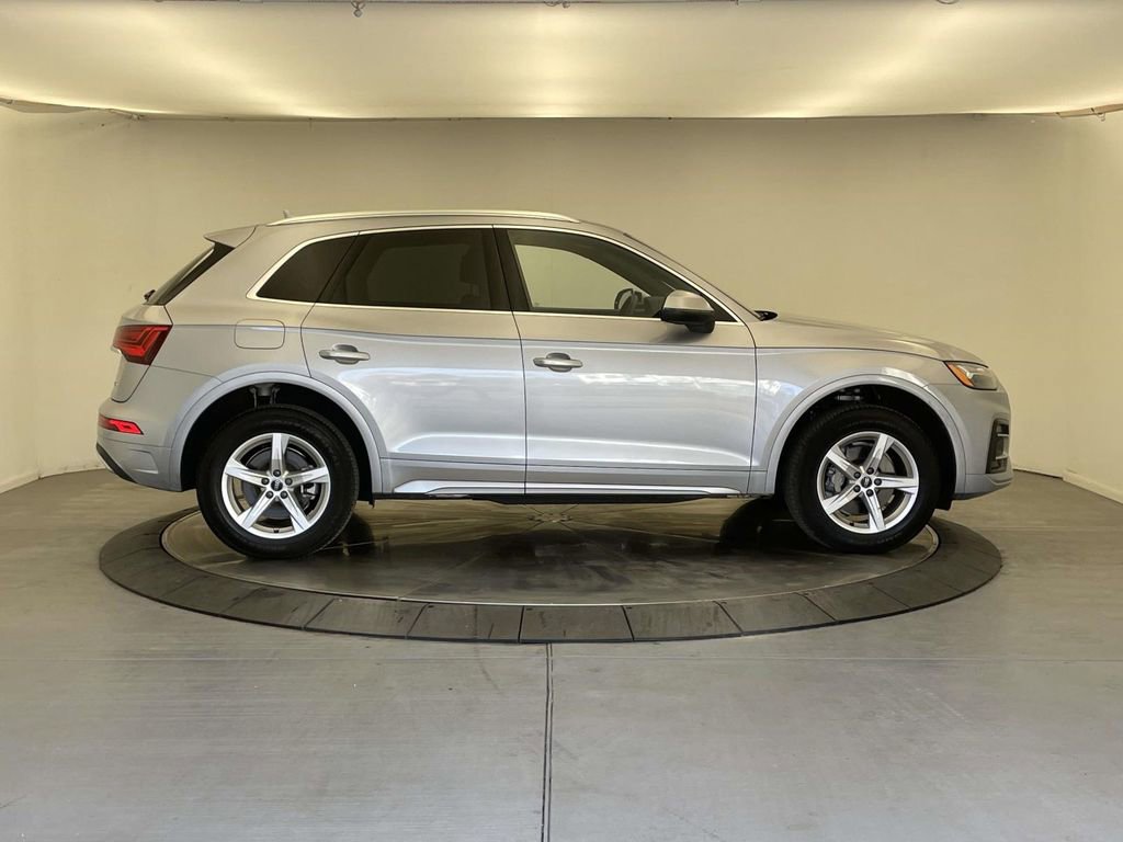 Certified 2023 Audi Q5 2.0T Premium w/ Convenience Package image 8