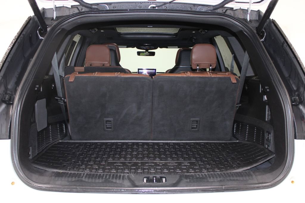 Used 2021 Lincoln Aviator Reserve w/ Equipment Group 201A AWD/4WD image 14