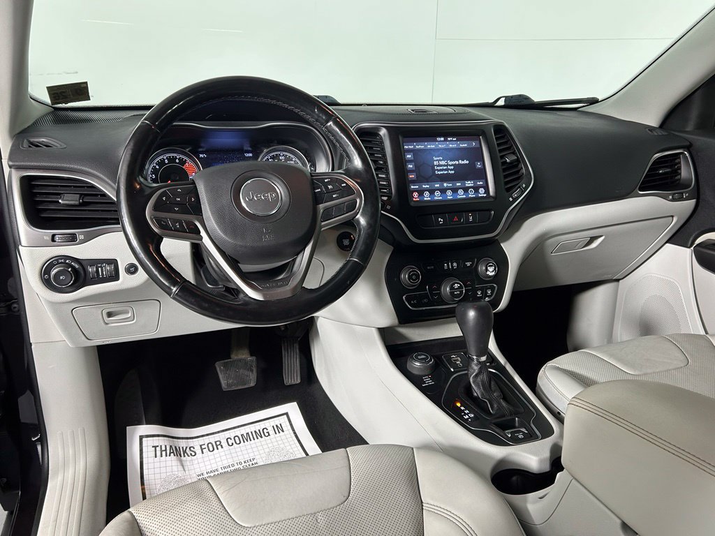 Used 2021 Jeep Cherokee Latitude Lux w/ Sun & Sound Group AWD/4WD image 17