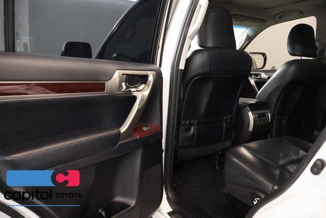 Used 2019 Lexus GX 460 Premium AWD/4WD image 36