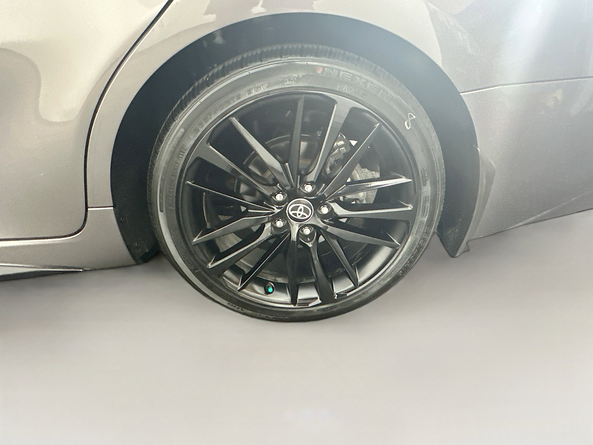 Used 2024 Toyota Camry XSE FWD image 11
