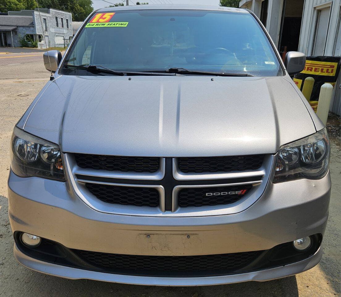 Used 2015 Dodge Grand Caravan R/T FWD image 2
