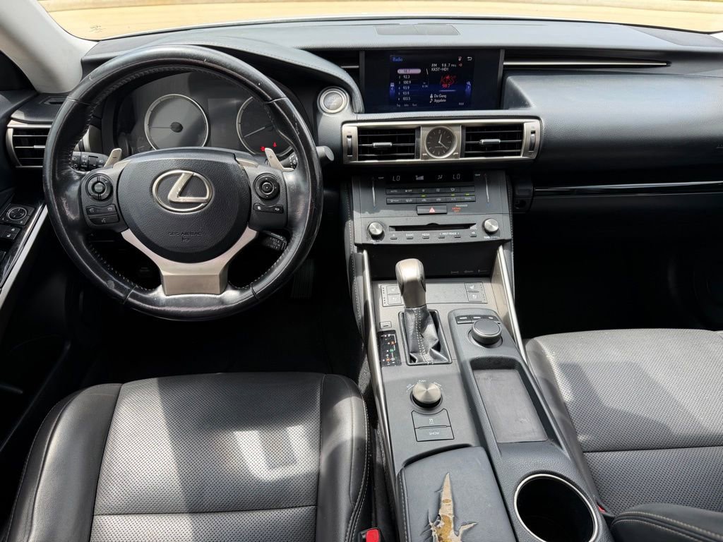 Used 2016 Lexus IS 200t w/ Premium Package RWD image 16