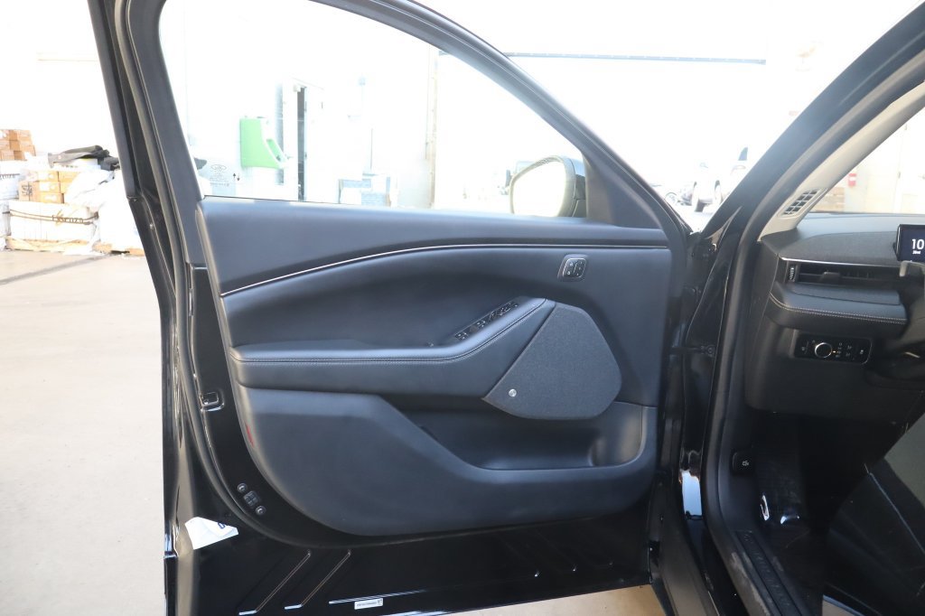 Used 2024 Ford Mustang Mach-E Premium RWD image 18