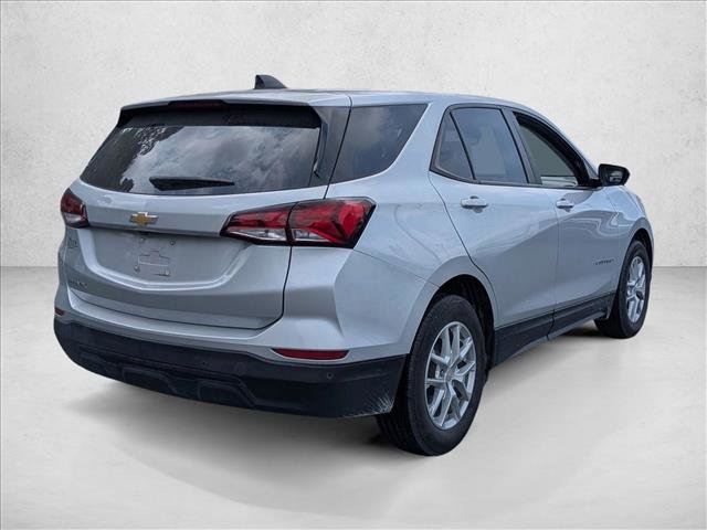 Used 2022 Chevrolet Equinox LS w/ LS Convenience Package FWD image 6