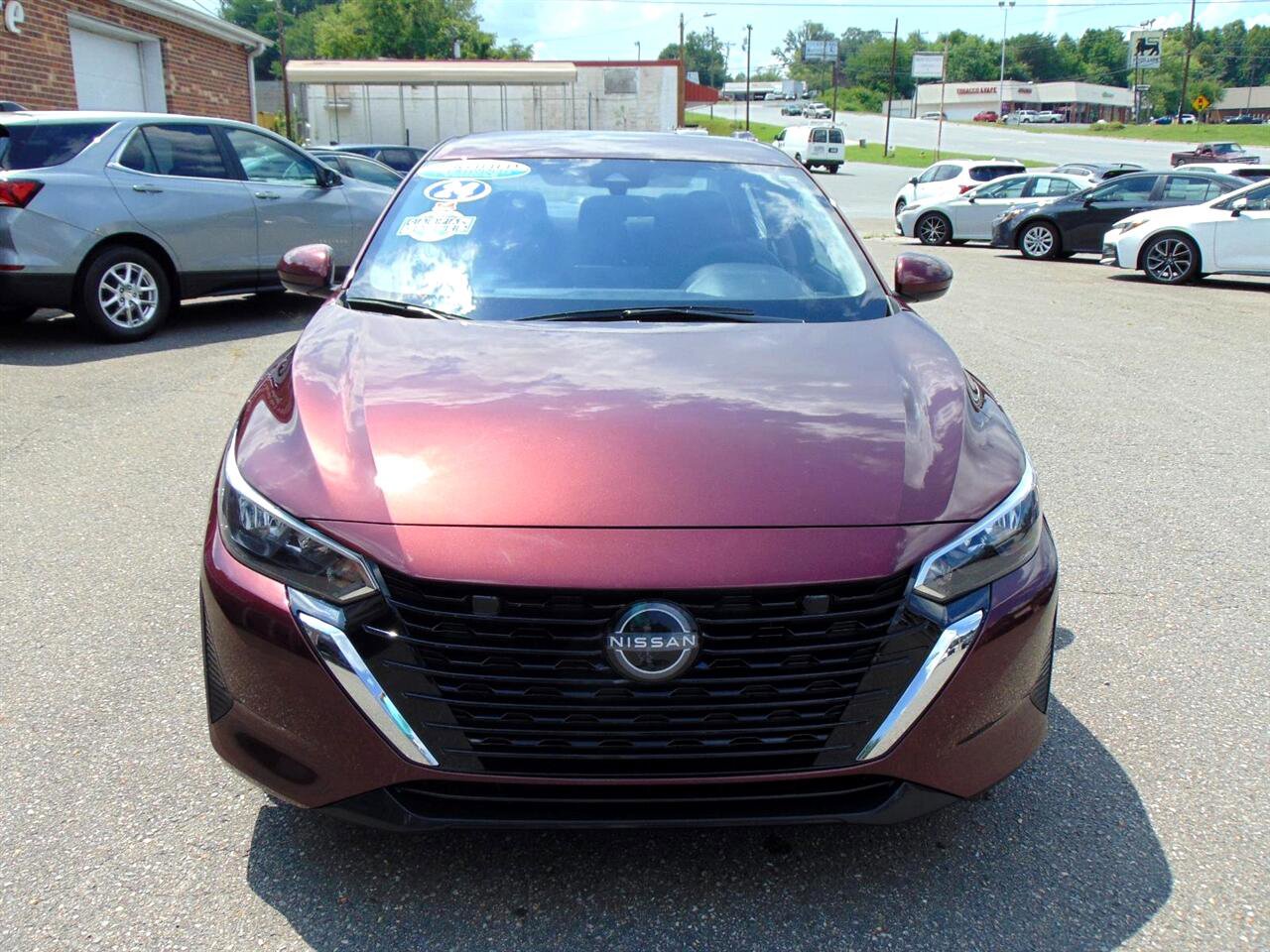 Used 2024 Nissan Sentra SV image 3