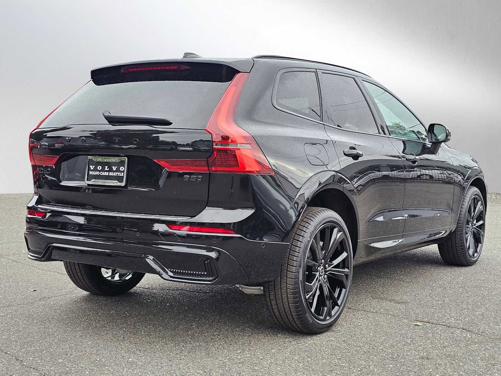 New 2026 Volvo XC60 B5 Ultra w/ Protection Package Premier image 7