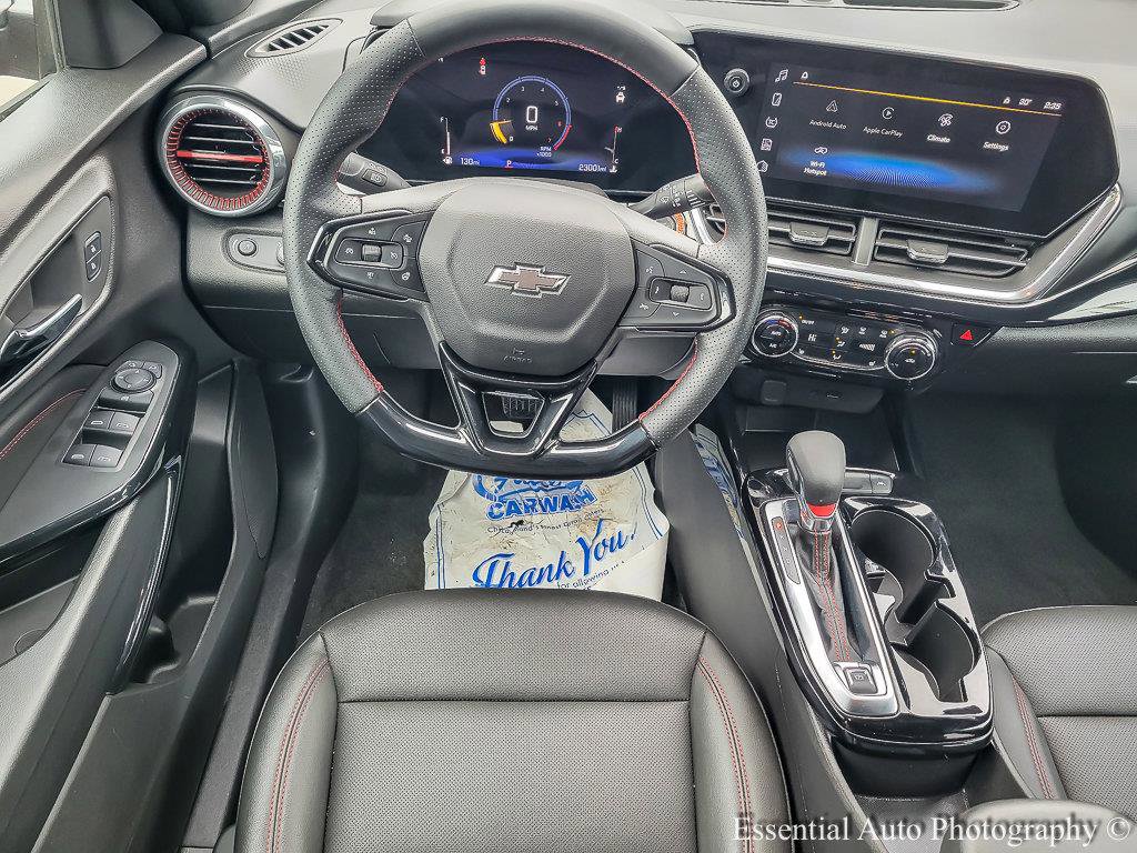 Certified 2025 Chevrolet Trax RS w/ Driver Confidence Package image 14