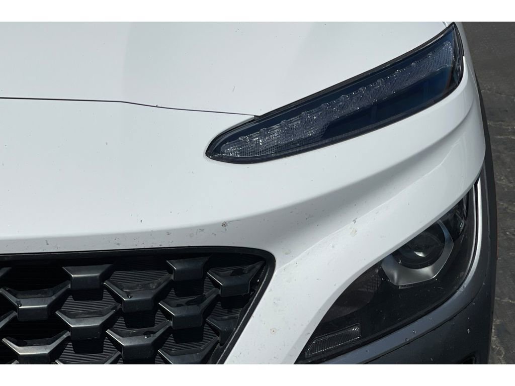 Used 2022 Hyundai Kona SE image 19