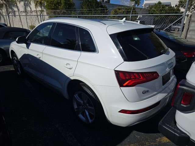 Used 2018 Audi Q5 2.0T Premium Plus w/ Premium Plus Package image 3