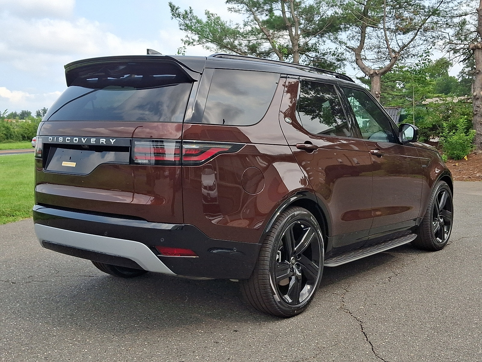 New 2026 Land Rover Discovery Limited Edition AWD/4WD image 6